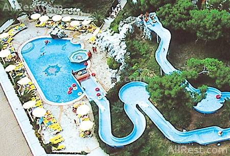 Pirates Beach Club 1